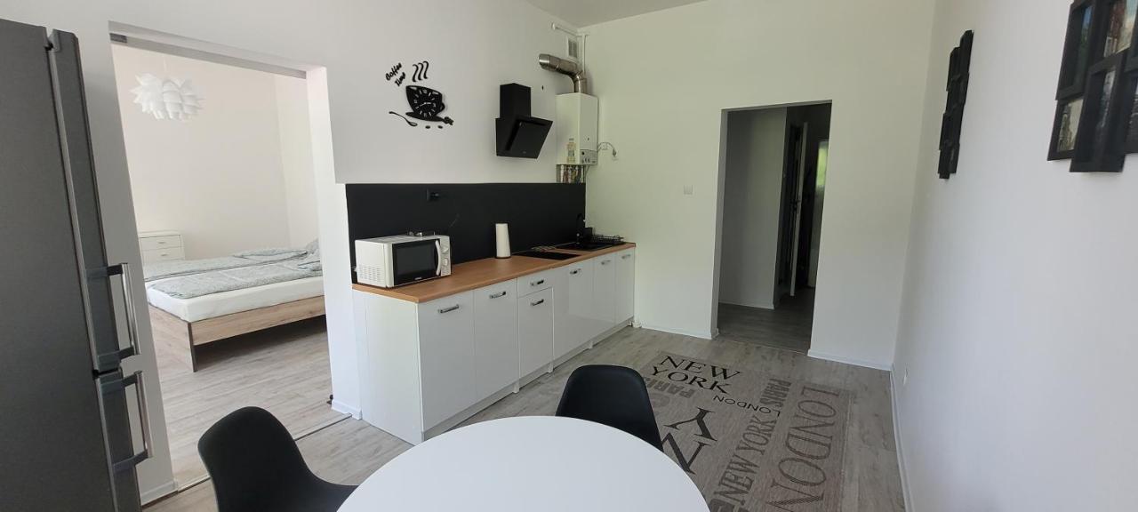 Apartament Citystation 瓦乌布日赫 外观 照片