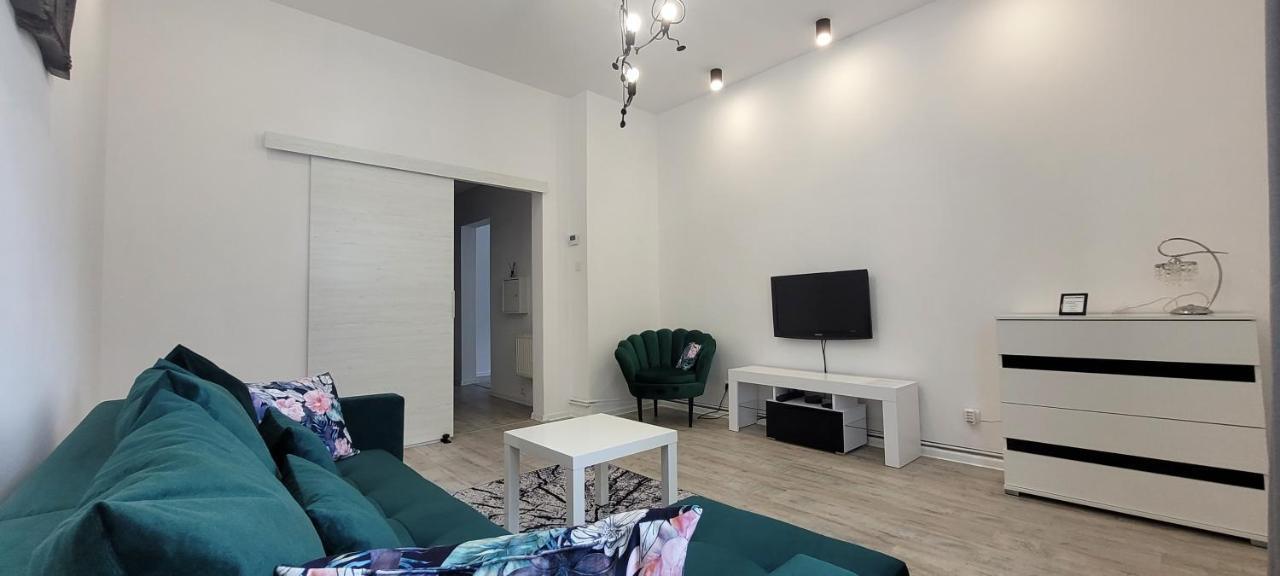Apartament Citystation 瓦乌布日赫 外观 照片